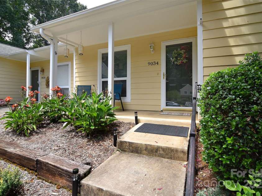 9034 Mcalpine Cove Court, Charlotte, NC 28270.  MLS# CAR4289074, YatesRealty ID 30347. Front View