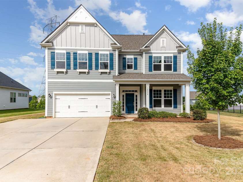 10024 Fox Trotter Lane, Midland, NC 28107.  MLS# CAR4285470, YatesRealty ID 30348. 