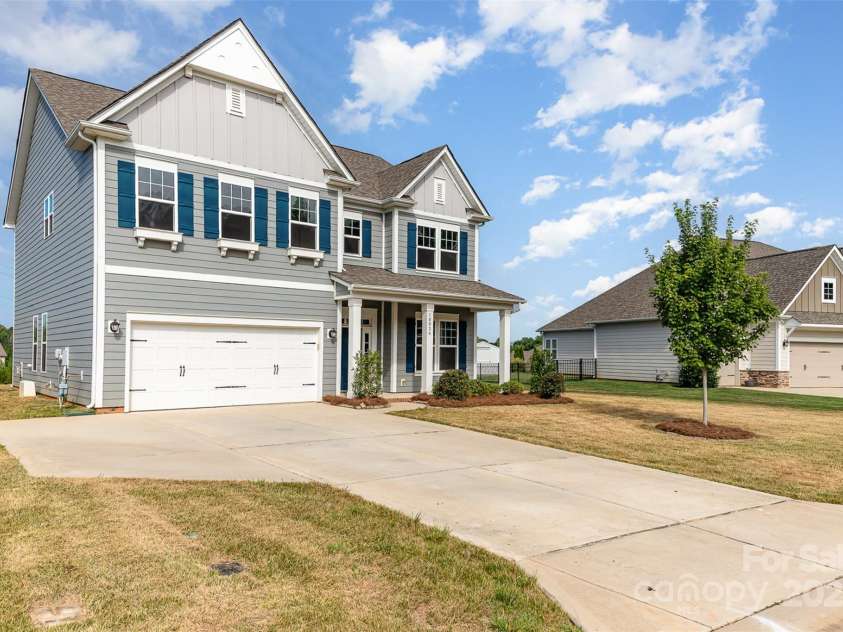 10024 Fox Trotter Lane, Midland, NC 28107.  MLS# CAR4285470, YatesRealty ID 30348. 