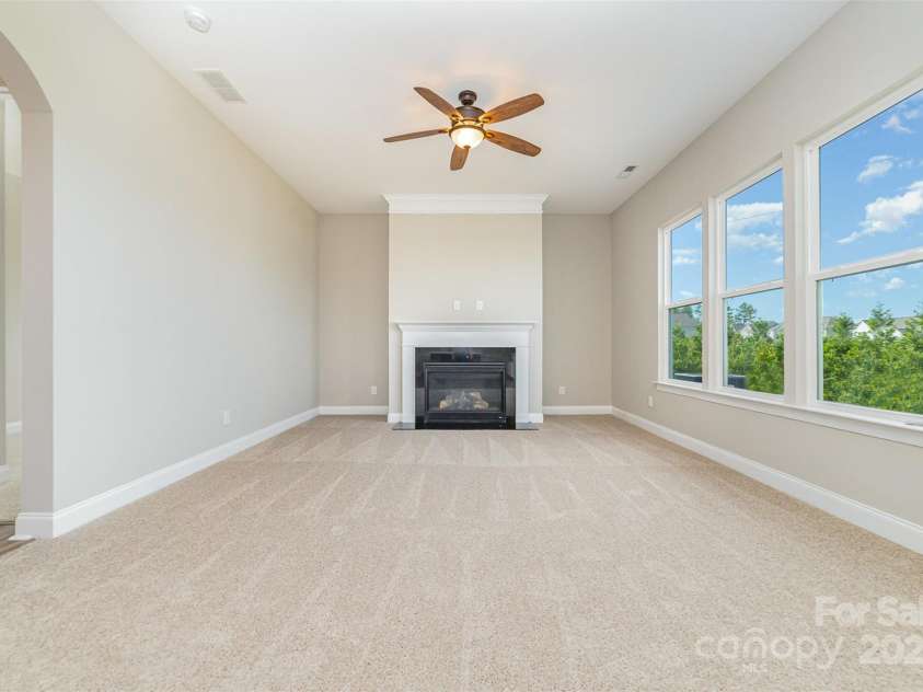 10024 Fox Trotter Lane, Midland, NC 28107.  MLS# CAR4285470, YatesRealty ID 30348. 