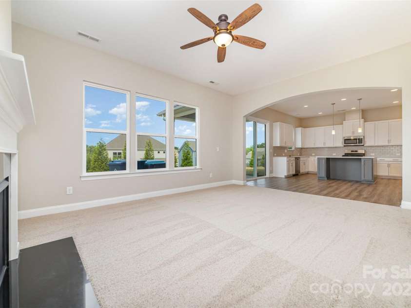 10024 Fox Trotter Lane, Midland, NC 28107.  MLS# CAR4285470, YatesRealty ID 30348. 