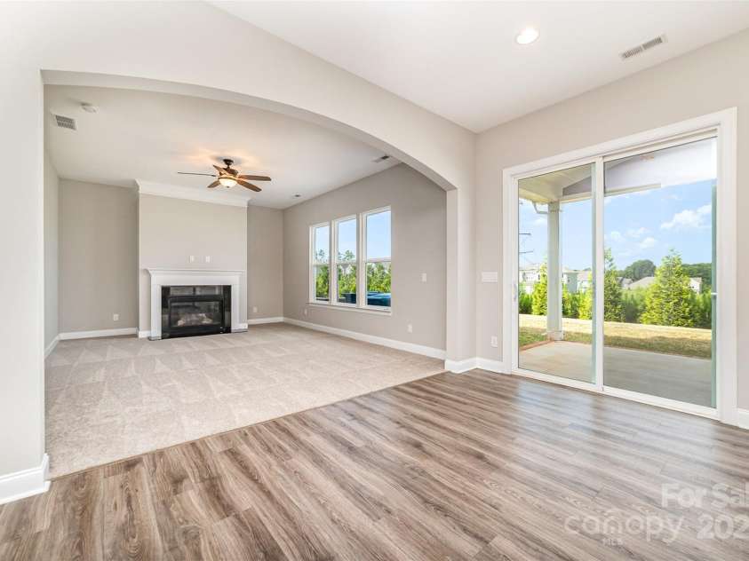 10024 Fox Trotter Lane, Midland, NC 28107.  MLS# CAR4285470, YatesRealty ID 30348. 