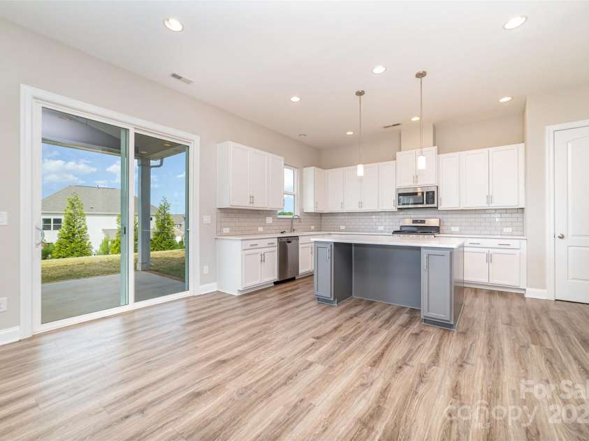 10024 Fox Trotter Lane, Midland, NC 28107.  MLS# CAR4285470, YatesRealty ID 30348. 