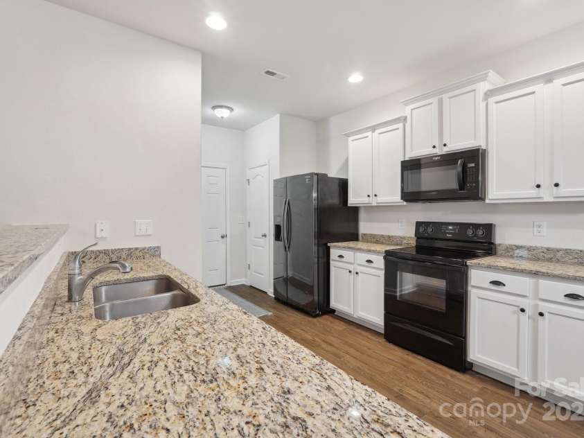 1835 Allegheny Drive, Gastonia, NC 28054.  MLS# CAR4257356, YatesRealty ID 30349. 