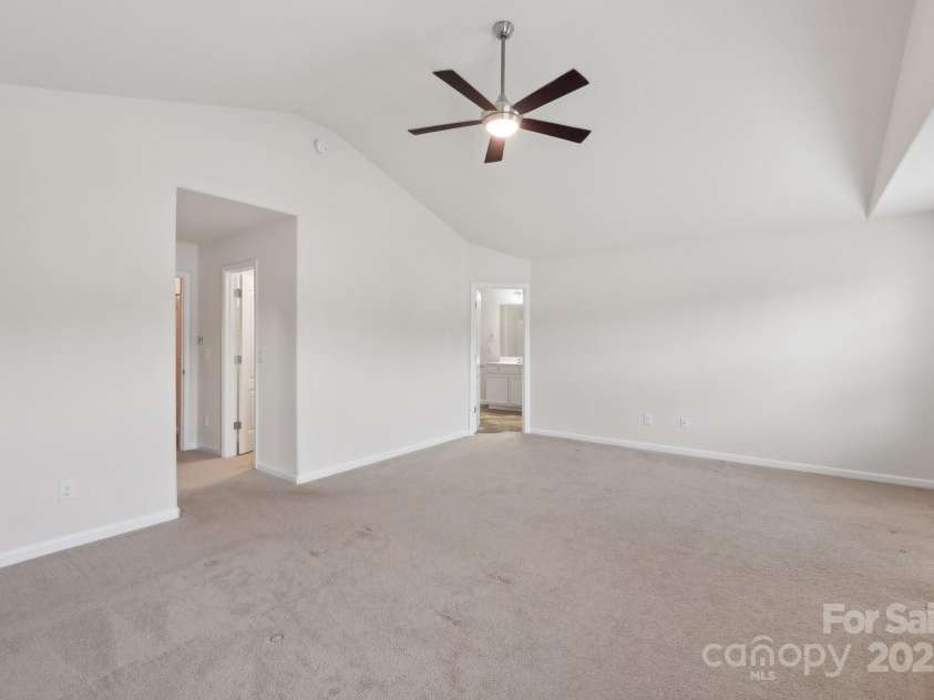 1835 Allegheny Drive, Gastonia, NC 28054.  MLS# CAR4257356, YatesRealty ID 30349. 