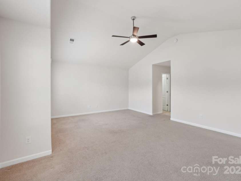 1835 Allegheny Drive, Gastonia, NC 28054.  MLS# CAR4257356, YatesRealty ID 30349. 