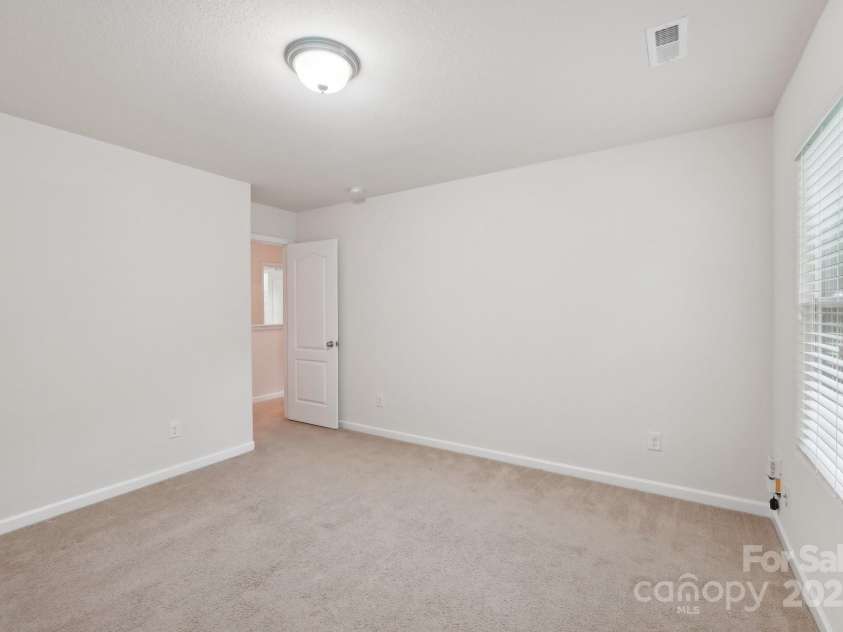 1835 Allegheny Drive, Gastonia, NC 28054.  MLS# CAR4257356, YatesRealty ID 30349. 