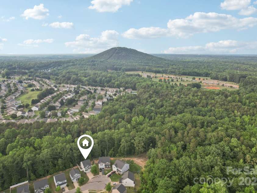 1835 Allegheny Drive, Gastonia, NC 28054.  MLS# CAR4257356, YatesRealty ID 30349. 