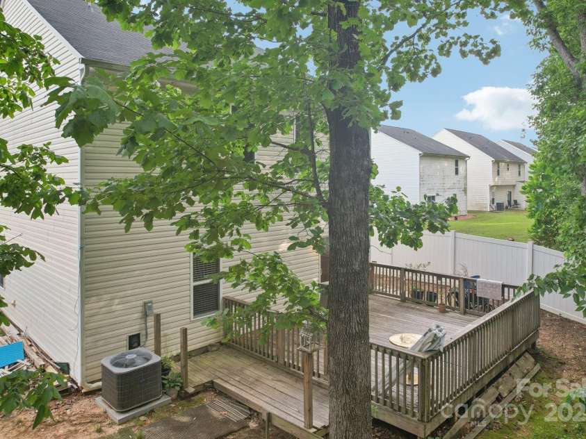 1835 Allegheny Drive, Gastonia, NC 28054.  MLS# CAR4257356, YatesRealty ID 30349. 