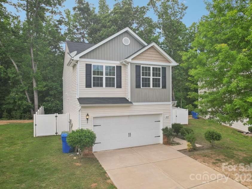 1835 Allegheny Drive, Gastonia, NC 28054.  MLS# CAR4257356, YatesRealty ID 30349. 