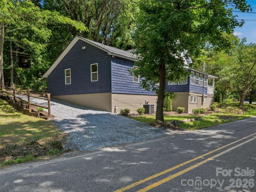895 Trade Street, Tryon, NC 28782.  MLS# CAR4390886, YatesRealty ID 30349. 