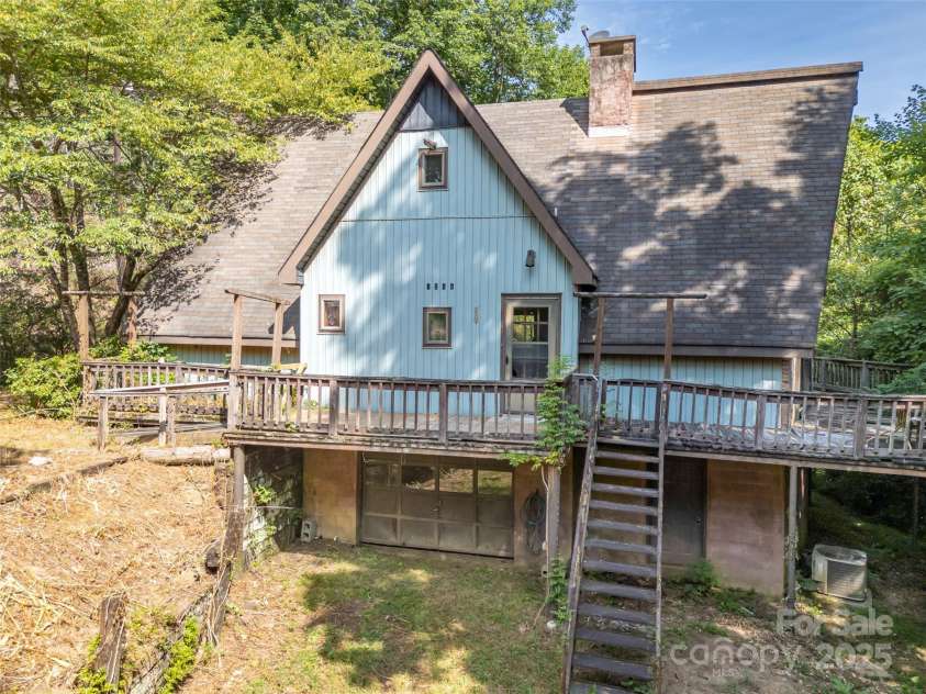 1084 Old Howard Gap Road, Saluda, NC 28773.  MLS# CAR4162081, YatesRealty ID 3035. 