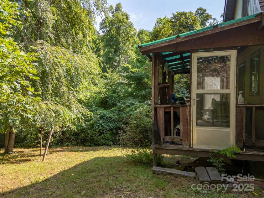 1084 Old Howard Gap Road, Saluda, NC 28773.  MLS# CAR4162081, YatesRealty ID 3035. 