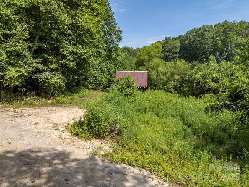 1084 Old Howard Gap Road, Saluda, NC 28773.  MLS# CAR4162081, YatesRealty ID 3035. 