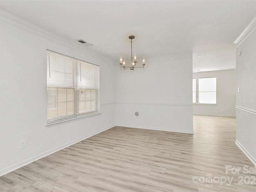 4513 Staffordshire Lane, Charlotte, NC 28213.  MLS# CAR4235072, YatesRealty ID 3035. 