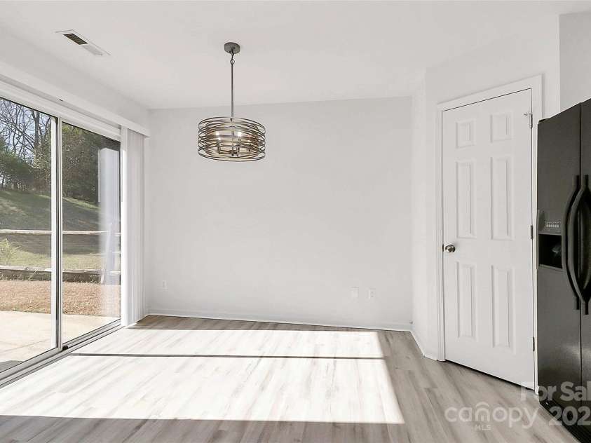 4513 Staffordshire Lane, Charlotte, NC 28213.  MLS# CAR4235072, YatesRealty ID 3035. 