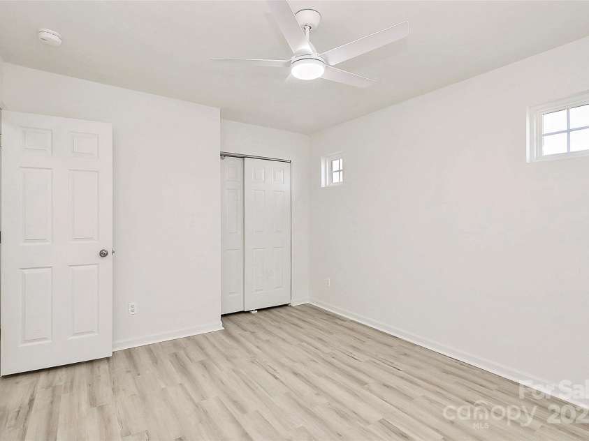 4513 Staffordshire Lane, Charlotte, NC 28213.  MLS# CAR4235072, YatesRealty ID 3035. 
