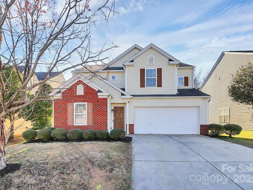4513 Staffordshire Lane, Charlotte, NC 28213.  MLS# CAR4235072, YatesRealty ID 3035. 