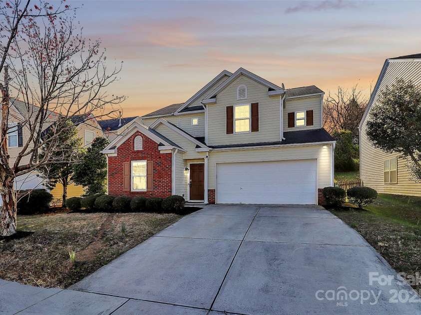4513 Staffordshire Lane, Charlotte, NC 28213.  MLS# CAR4235072, YatesRealty ID 3035. 