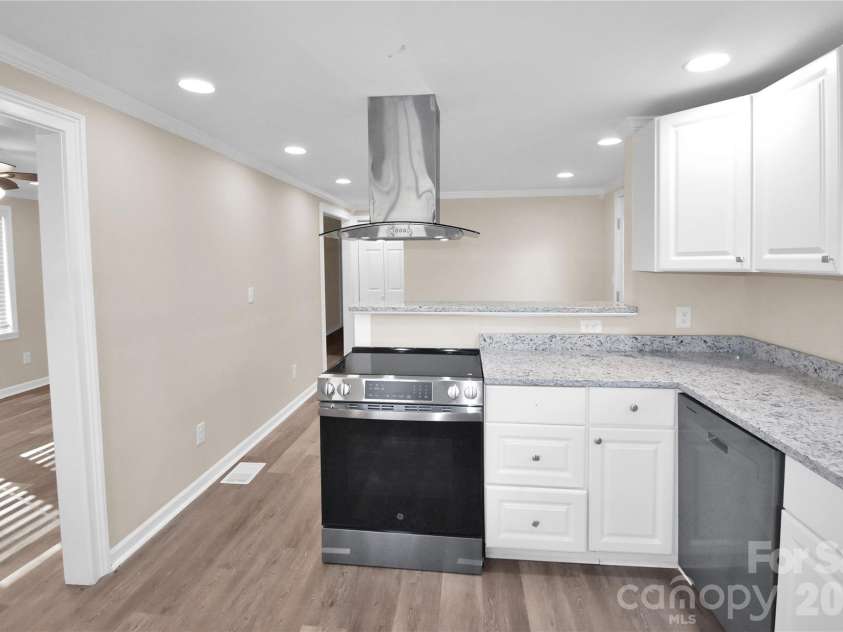 2823 JT Posse Drive, Claremont, NC 28610.  MLS# CAR4332202, YatesRealty ID 30350. 