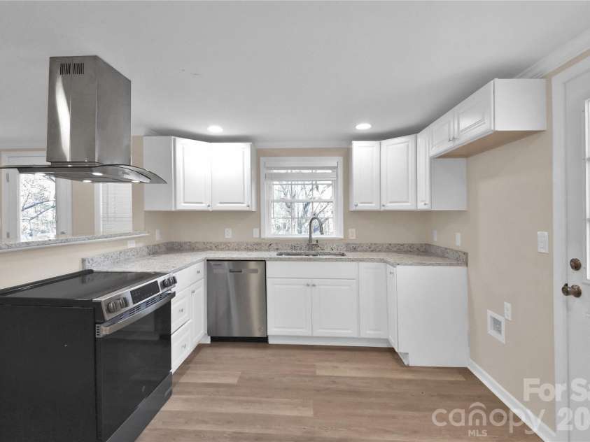 2823 JT Posse Drive, Claremont, NC 28610.  MLS# CAR4332202, YatesRealty ID 30350. 
