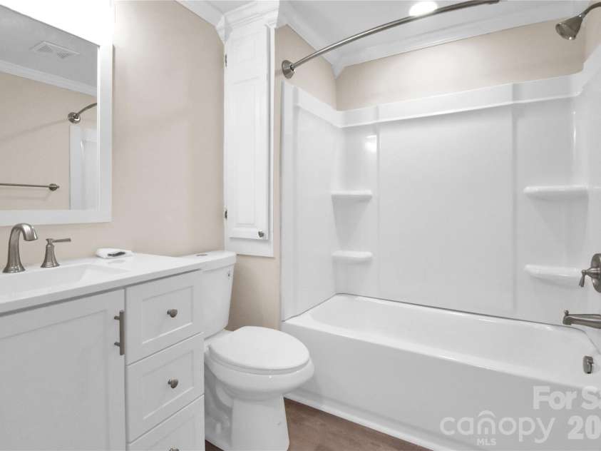 2823 JT Posse Drive, Claremont, NC 28610.  MLS# CAR4332202, YatesRealty ID 30350. 