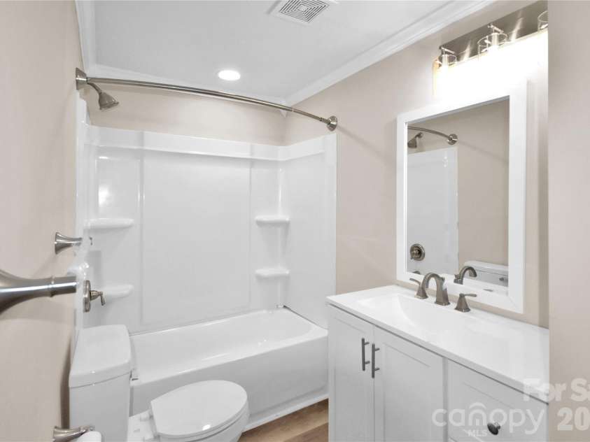 2823 JT Posse Drive, Claremont, NC 28610.  MLS# CAR4332202, YatesRealty ID 30350. 
