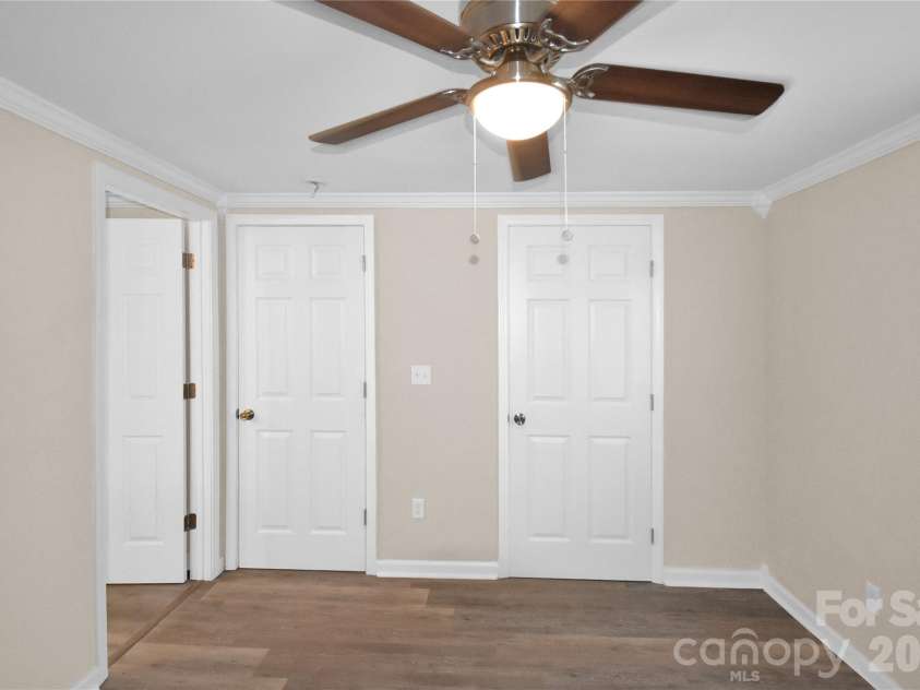 2823 JT Posse Drive, Claremont, NC 28610.  MLS# CAR4332202, YatesRealty ID 30350. 