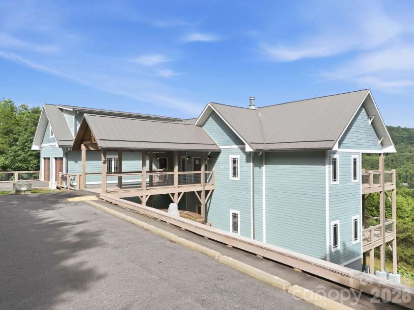 229 JD Trail, Candler, NC 28715.  MLS# CAR4388268, YatesRealty ID 30354. 