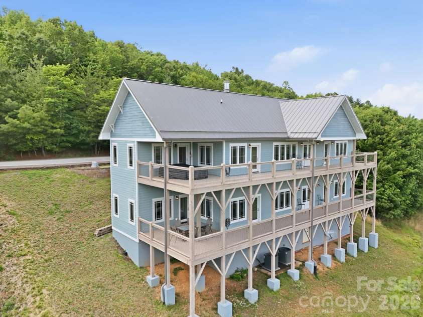 229 JD Trail, Candler, NC 28715.  MLS# CAR4388268, YatesRealty ID 30354. 