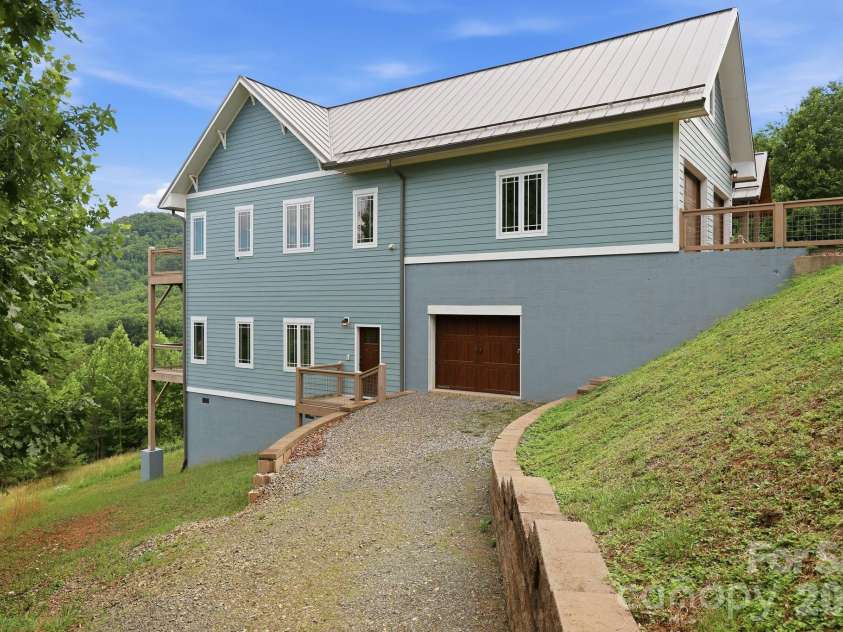 229 JD Trail, Candler, NC 28715.  MLS# CAR4388268, YatesRealty ID 30354. 