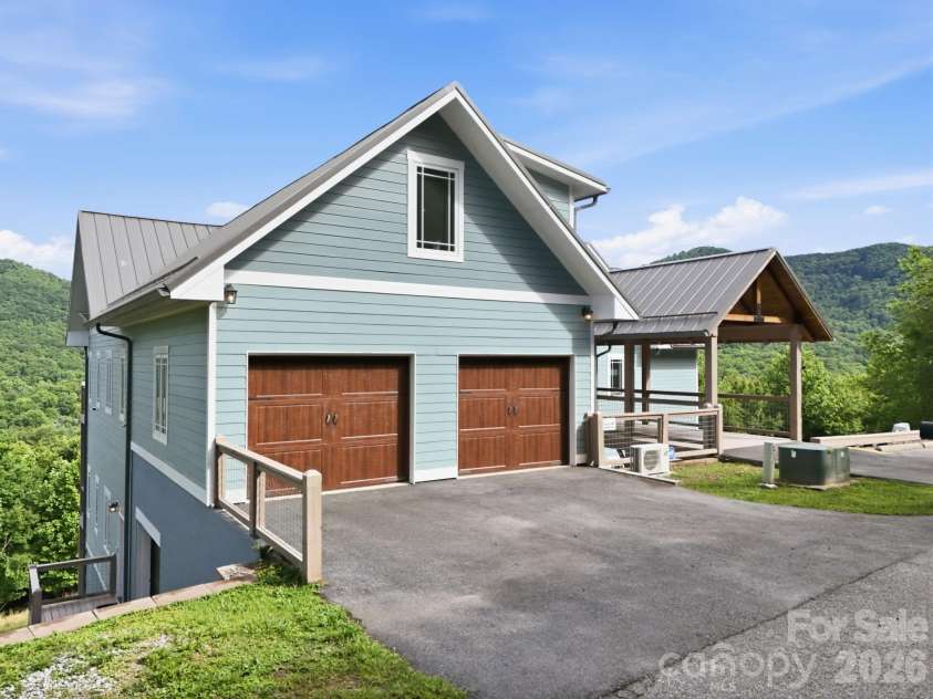229 JD Trail, Candler, NC 28715.  MLS# CAR4388268, YatesRealty ID 30354. 