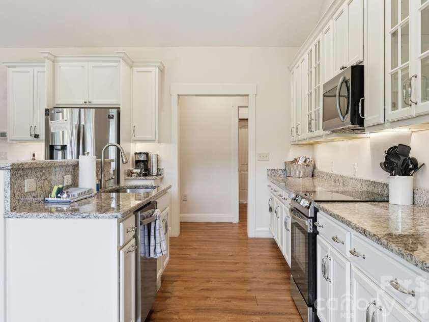229 JD Trail, Candler, NC 28715.  MLS# CAR4388268, YatesRealty ID 30354. 