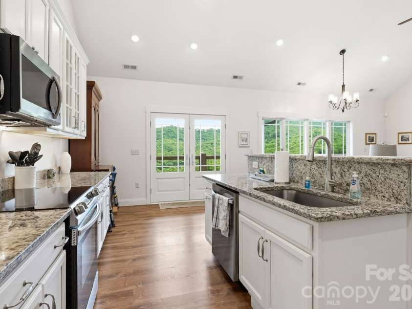 229 JD Trail, Candler, NC 28715.  MLS# CAR4388268, YatesRealty ID 30354. 