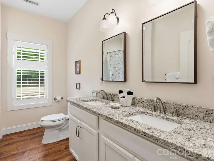 229 JD Trail, Candler, NC 28715.  MLS# CAR4388268, YatesRealty ID 30354. 