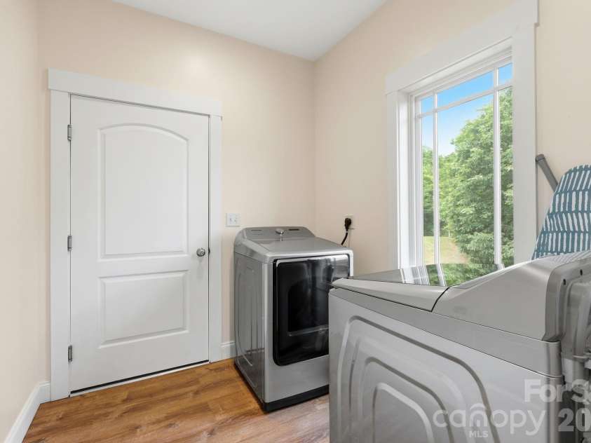 229 JD Trail, Candler, NC 28715.  MLS# CAR4388268, YatesRealty ID 30354. 