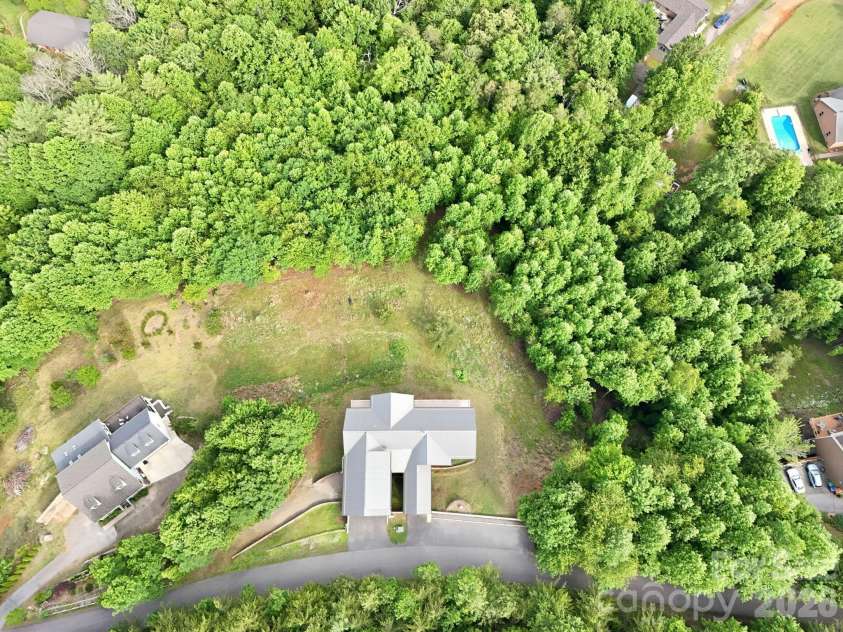 229 JD Trail, Candler, NC 28715.  MLS# CAR4388268, YatesRealty ID 30354. 