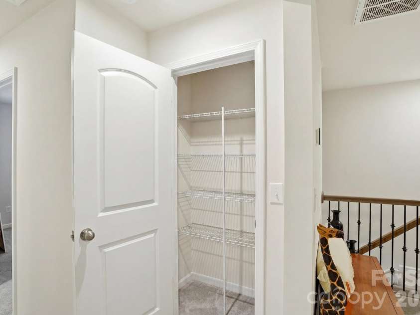 16038 Red Buckeye Lane, Huntersville, NC 28078.  MLS# CAR4335508, YatesRealty ID 30355. 
