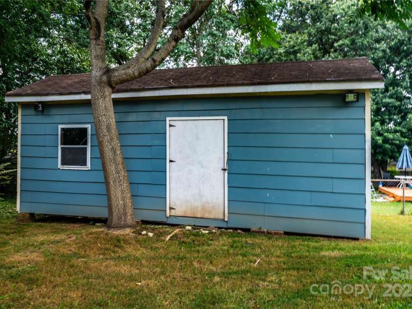 305 Linden Circle, Gastonia, NC 28054.  MLS# CAR4276624, YatesRealty ID 30355. Extra storage with backyard shed