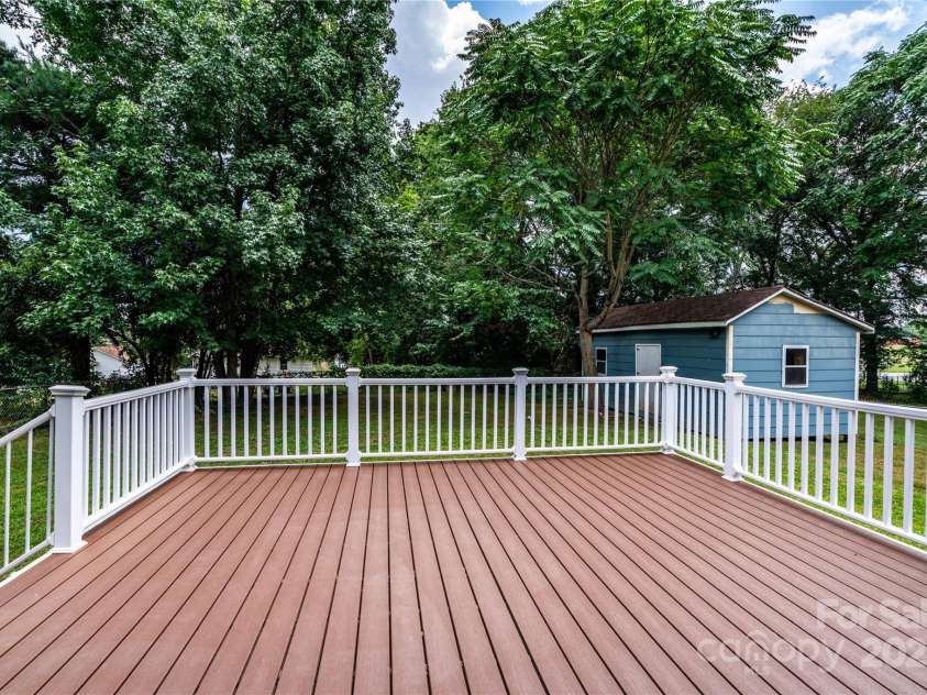 305 Linden Circle, Gastonia, NC 28054.  MLS# CAR4276624, YatesRealty ID 30355. Large deck ideal for grilling and gatherings