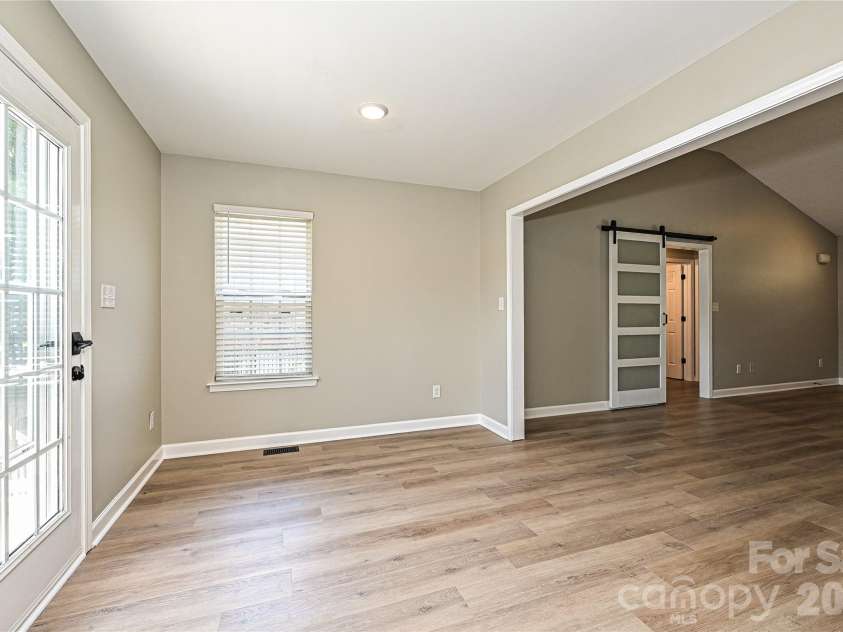 3805 Cassidy Drive, Waxhaw, NC 28173.  MLS# CAR4392731, YatesRealty ID 30357. 