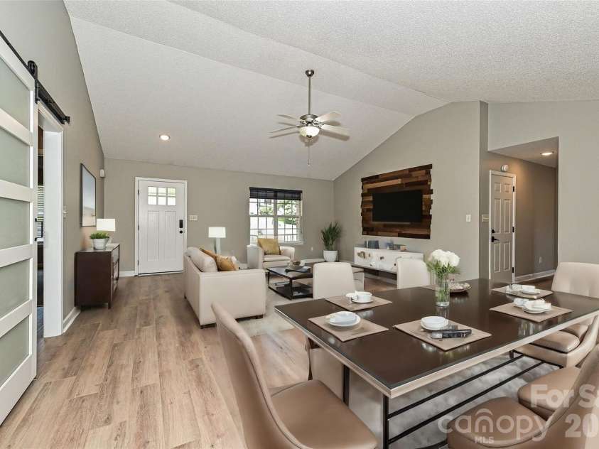 3805 Cassidy Drive, Waxhaw, NC 28173.  MLS# CAR4392731, YatesRealty ID 30357. Virtually Staged