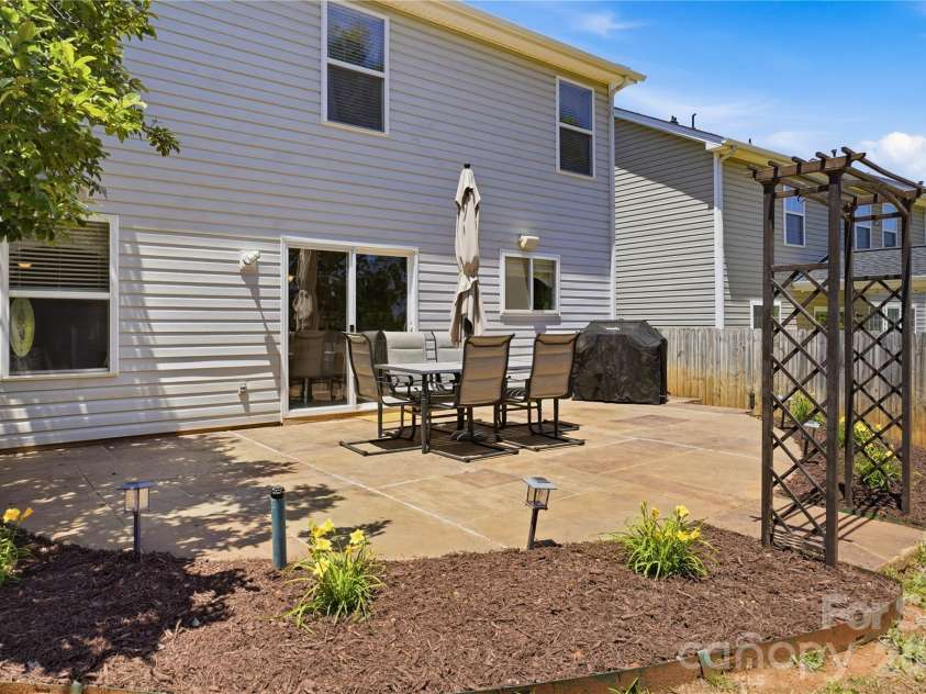 13310 Pontchatrain Avenue, Charlotte, NC 28273.  MLS# CAR4377198, YatesRealty ID 30358. 
