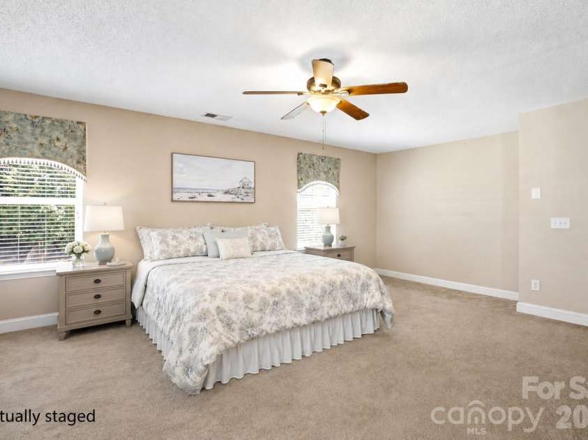 13310 Pontchatrain Avenue, Charlotte, NC 28273.  MLS# CAR4377198, YatesRealty ID 30358. Oversized Primary Suite