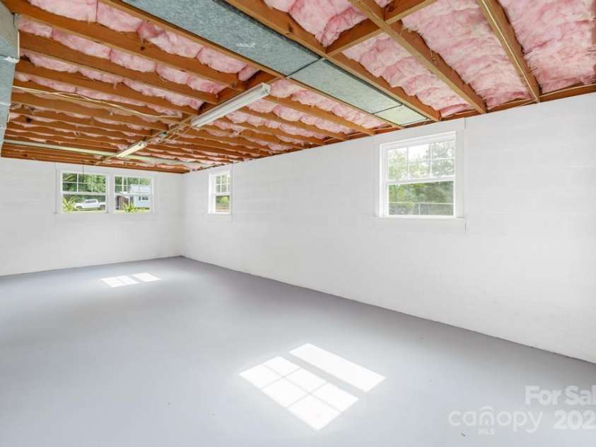 1300 Montgomery Avenue, Albemarle, NC 28001.  MLS# CAR4266778, YatesRealty ID 30359. 