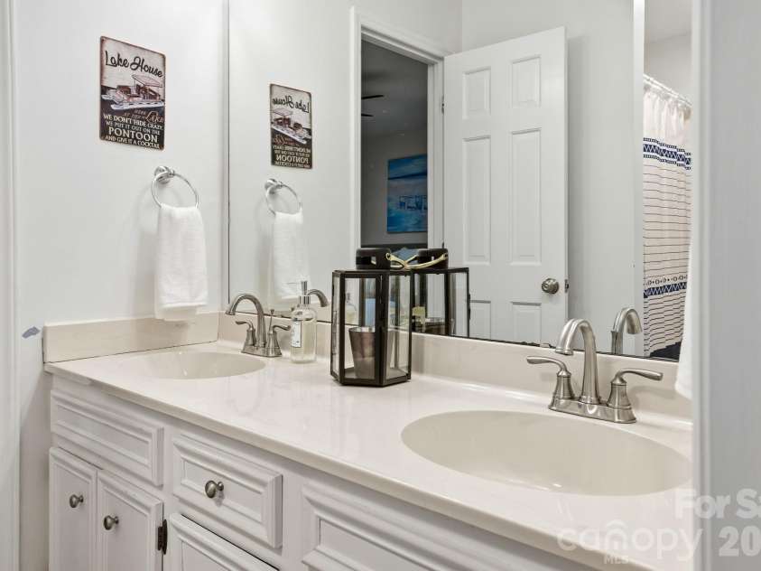 8188 Normandy Road, Denver, NC 28037.  MLS# CAR4383571, YatesRealty ID 30359. Jack and Jill convenience for upper level bedrooms