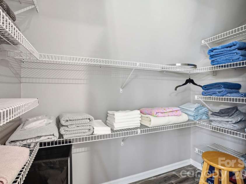 8188 Normandy Road, Denver, NC 28037.  MLS# CAR4383571, YatesRealty ID 30359. Primary/owner's closet, convenient for vacation rentals