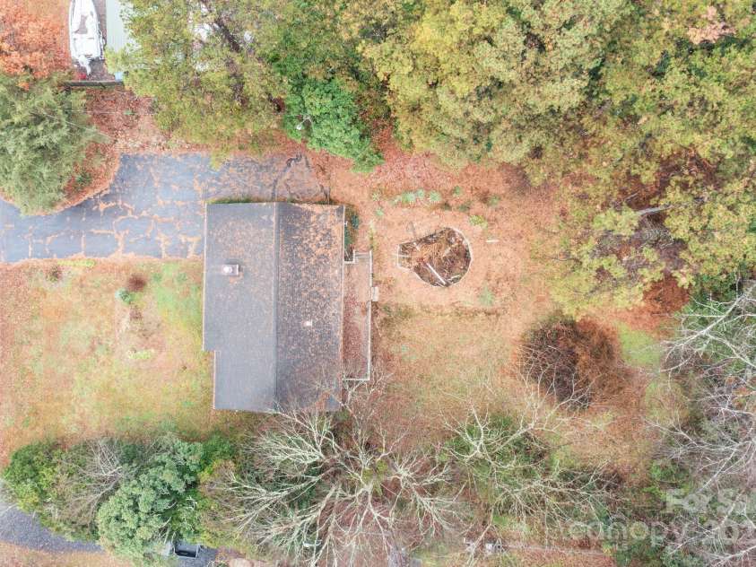 1158 Sunset Court, Conover, NC 28613.  MLS# CAR4328975, YatesRealty ID 3036. 