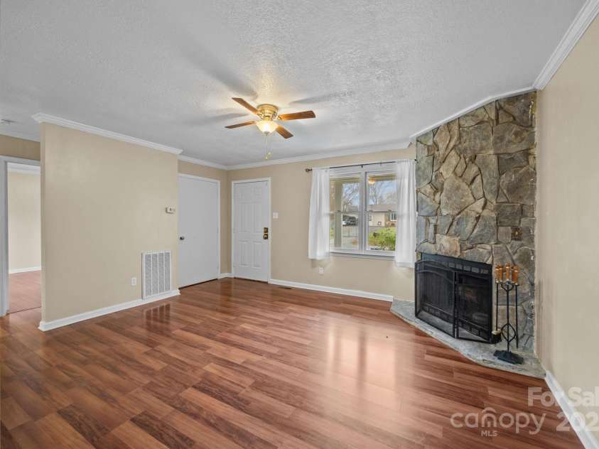 1158 Sunset Court, Conover, NC 28613.  MLS# CAR4328975, YatesRealty ID 3036. 