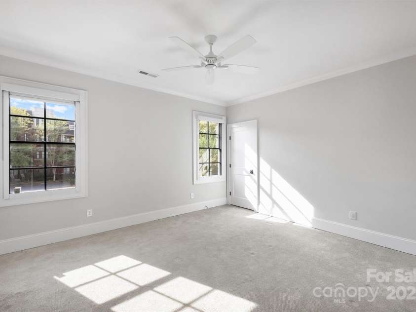 2714 Selwyn Avenue, Charlotte, NC 28209.  MLS# CAR4213773, YatesRealty ID 3036. 